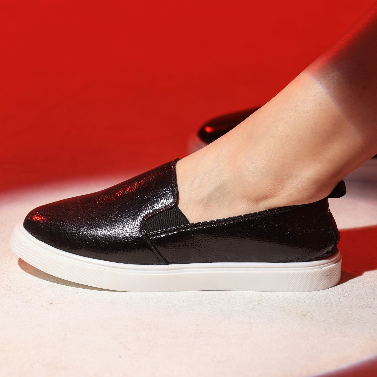 Comfort Shiny black