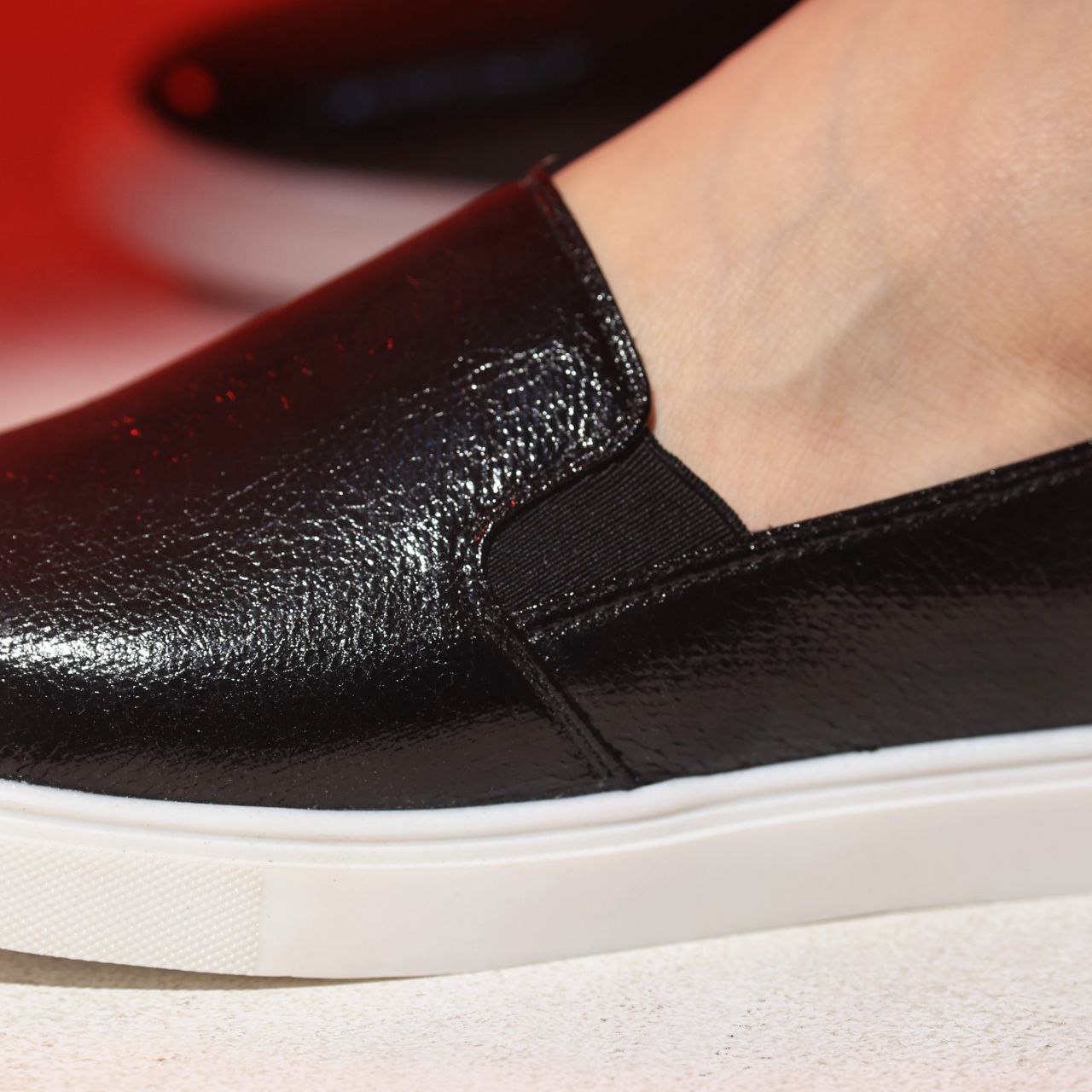 Comfort Shiny black
