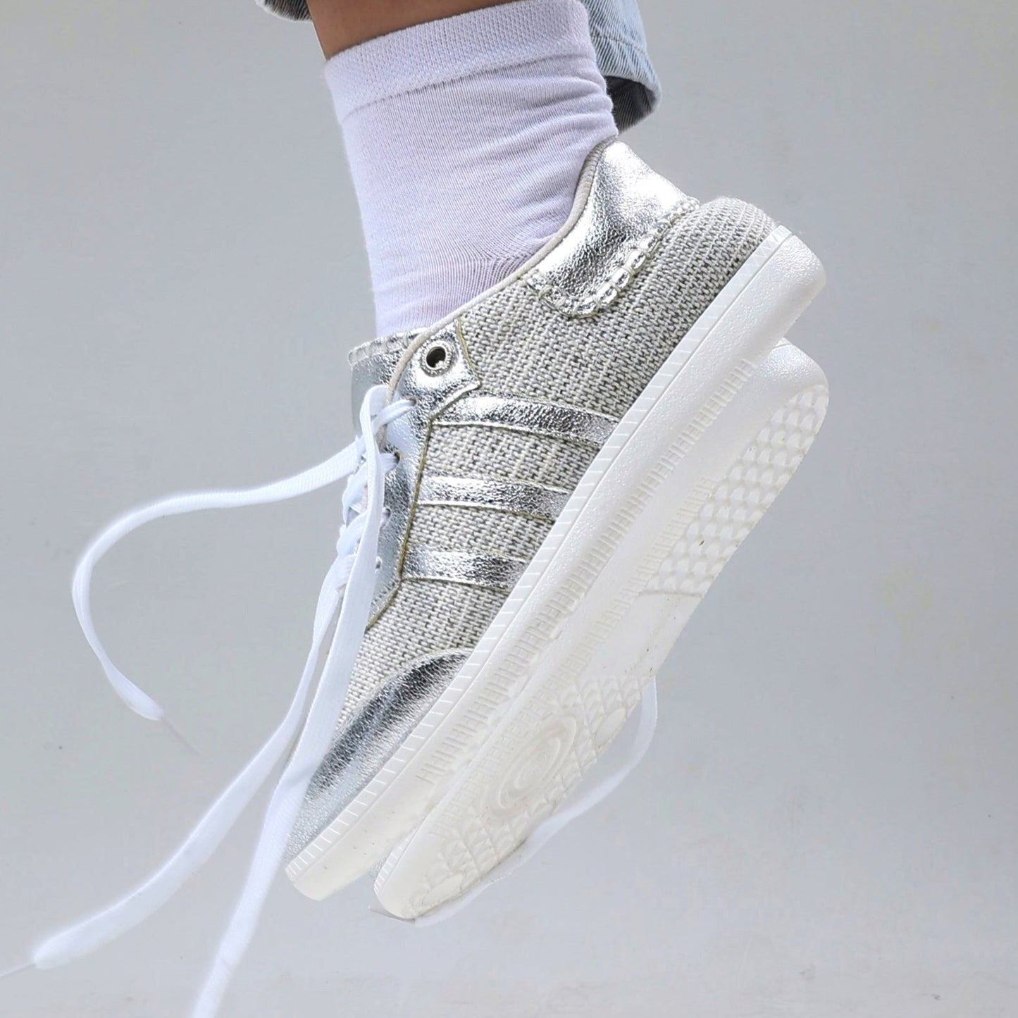 06-Flat Sneaker - silver