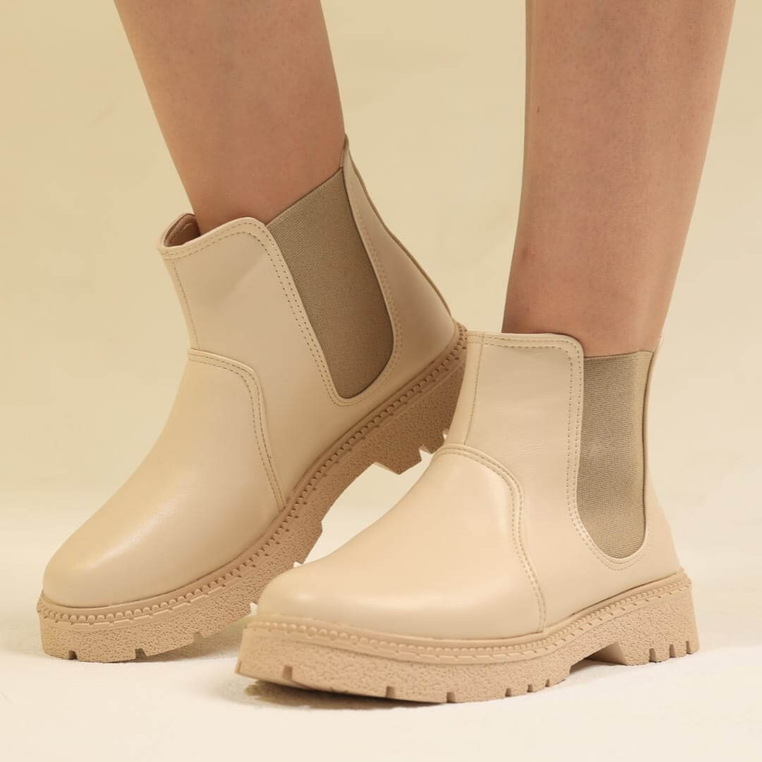 Stick Boots Beige