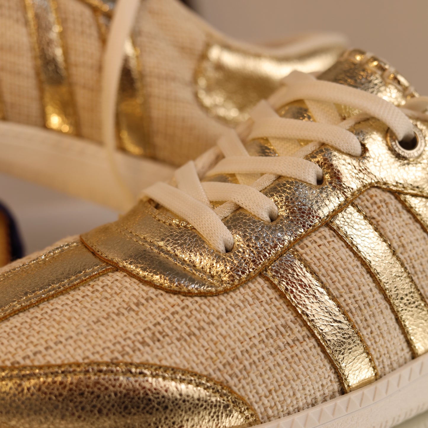 06-Flat Sneaker - golden