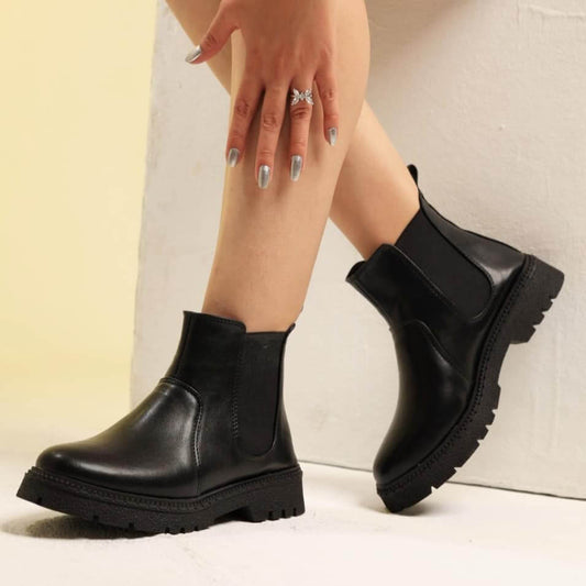 Stick Boots Black